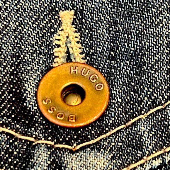 Hugo BossβOrange Tag Embroidered RN 73816 32 - Picture 9 of 15
